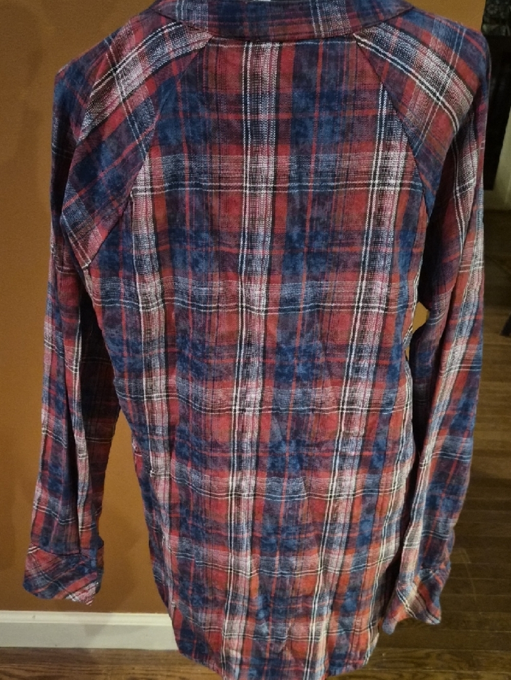 Sundance Women’s Red & Blue Plaid Button-Front Tunic Top - Picture 5 of 8